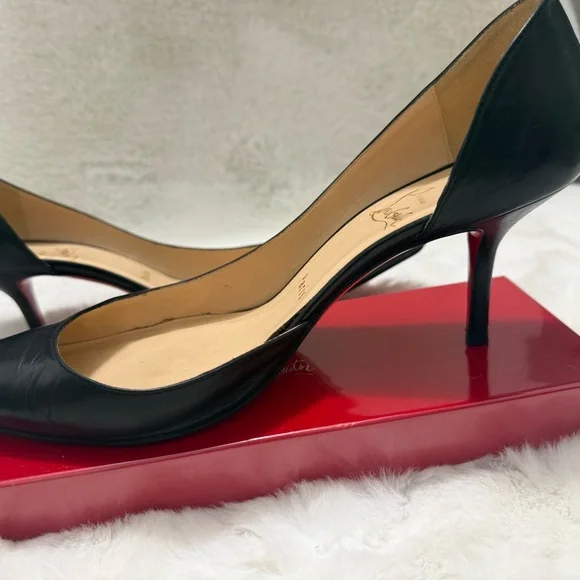Christian Louboutin Black Pointed-Toe Iriza leather Pumps - Picture 7 of 12